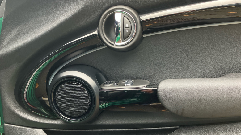 MINI Hatchback 1.5 Cooper Sport 3dr Auto Petrol Hatchback